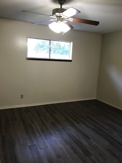 Bedroom - 317 W School St