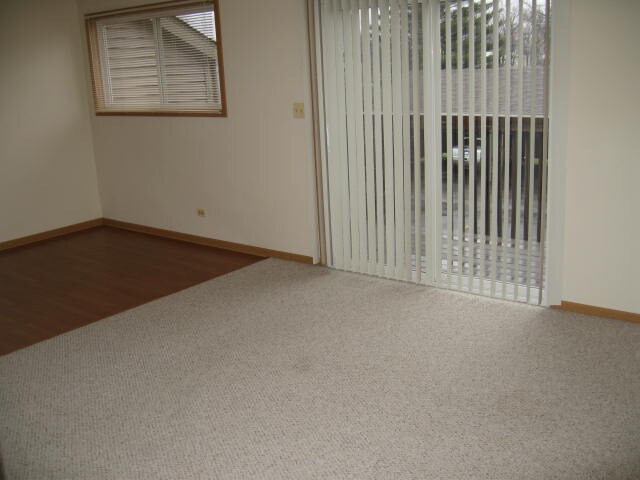 Foto del edificio - 1404 Suydam Rd