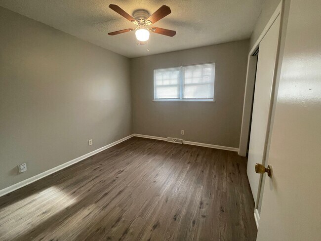 Foto del edificio - 606 Eastbrook Dr NW