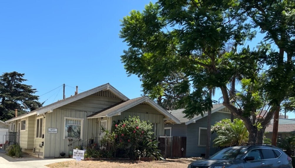 678 Coronado Ave, Long Beach, CA 90814 Townhome Rentals in Long Beach