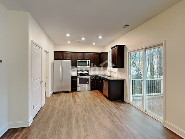 Building Photo - 109 Cobblestone Drive