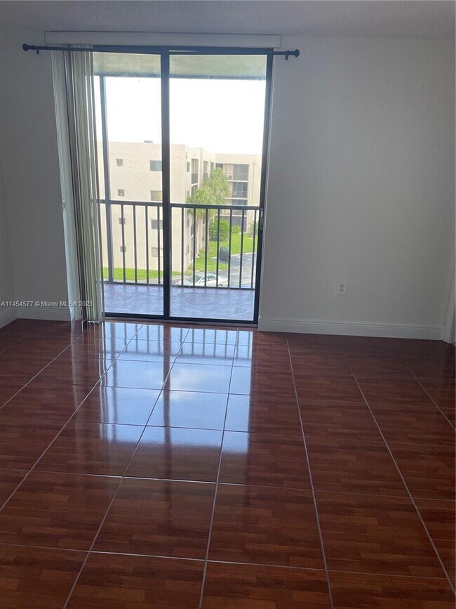 Foto del edificio - 8520 SW 133rd Avenue Rd