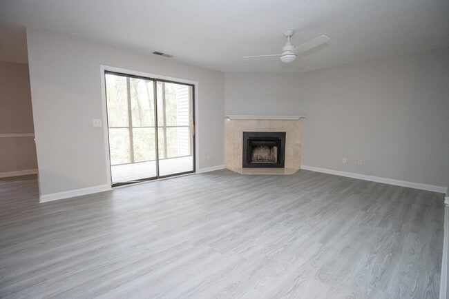 Building Photo - Charming 2-Bedroom, 2-Bath Home in Village...
