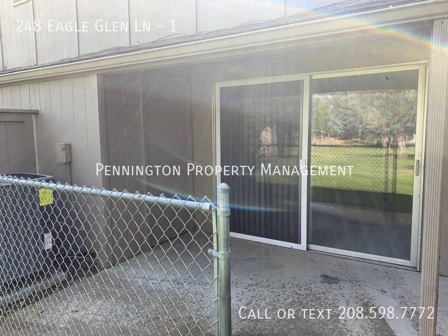 Building Photo - 248 Eagle Glen Ln