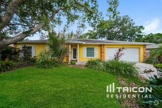 Building Photo - 13308 Lake George Ln