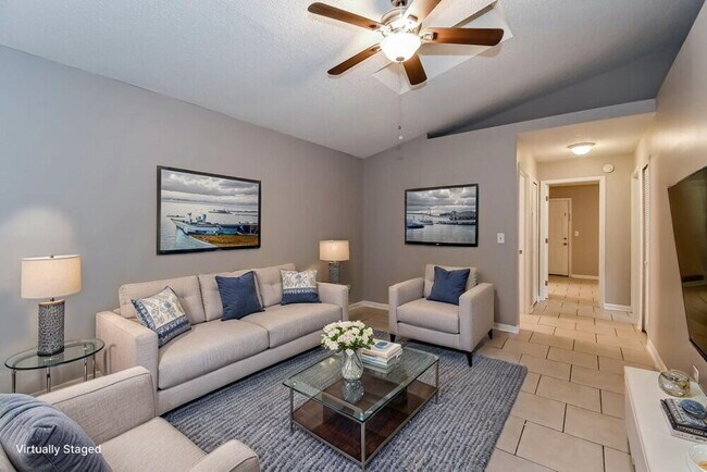 Foto del edificio - 9956 Somerset Grove Ln