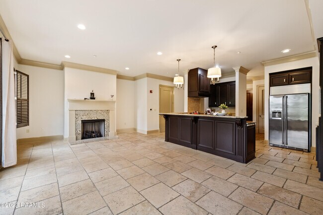 Foto del edificio - 605 Silverstone Rd