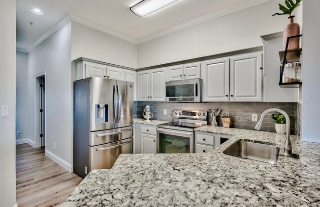Kitchen - 4507 Furling Ln