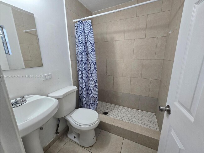 Foto del edificio - 1376 NW 103rd St