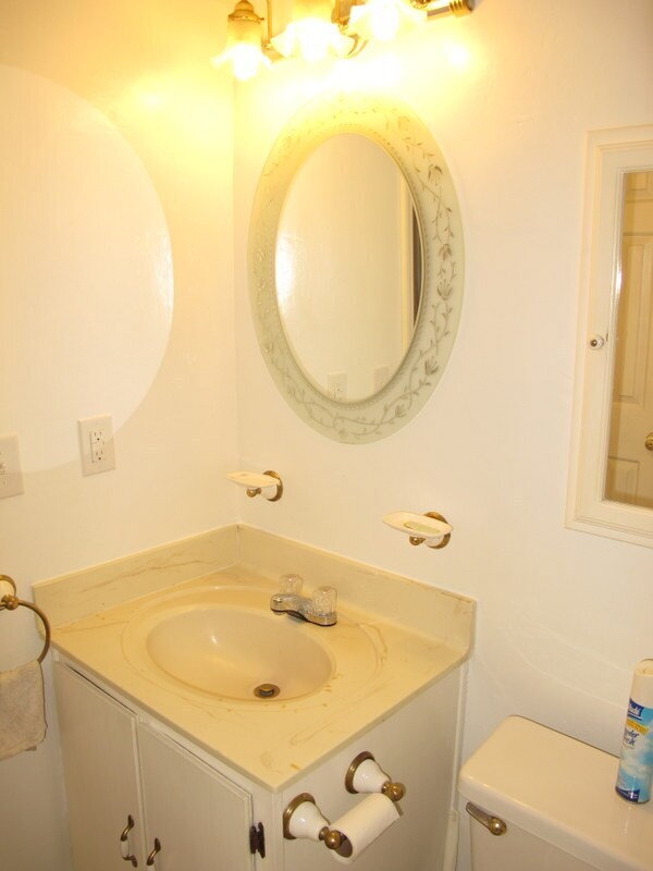 Foto del edificio - Available Now!