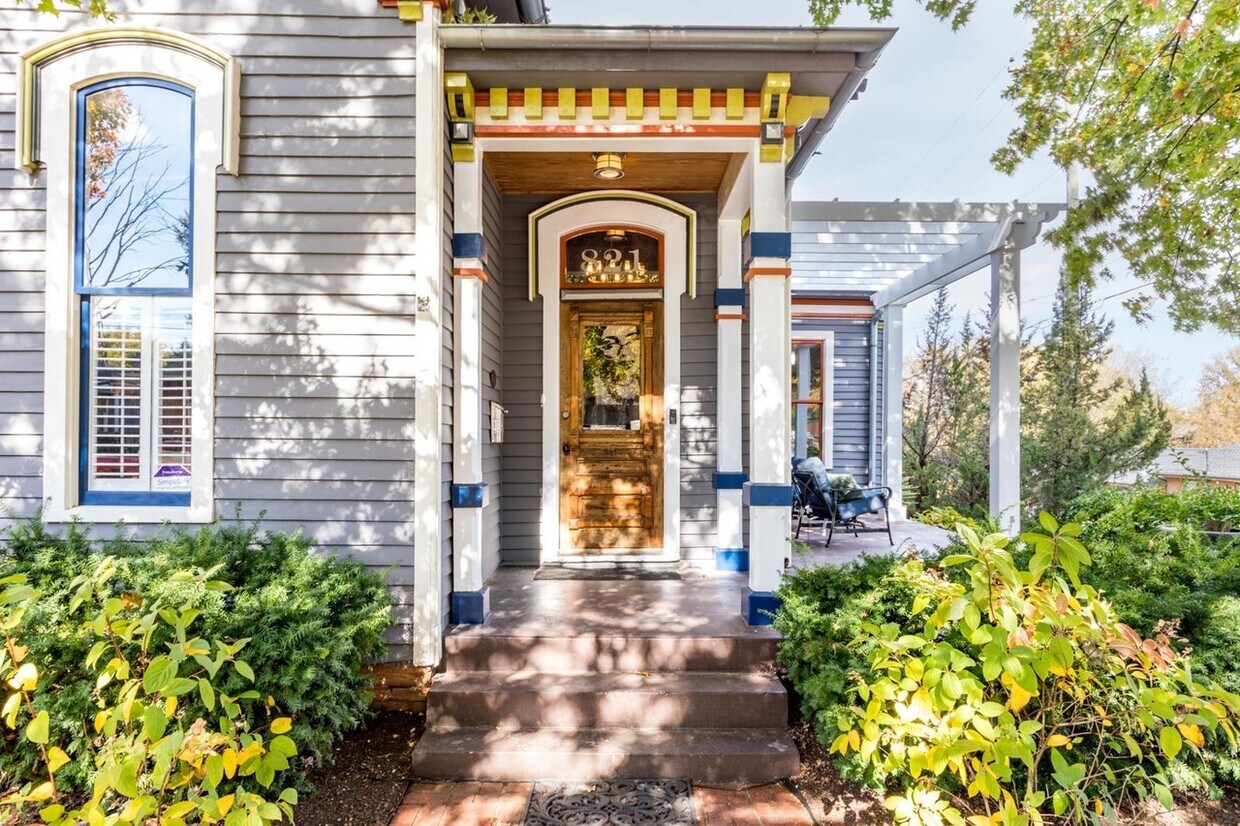 Primary Photo - 821 Boscobel St