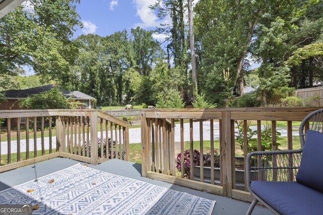 Building Photo - 1745 Westhaven Dr SW