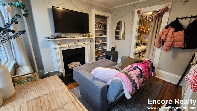 Foto del edificio - 9 Champney Pl