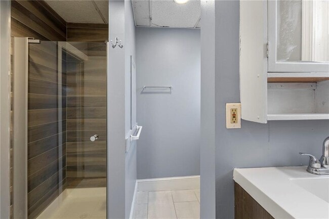 Foto del edificio - 251 Burnside Ave