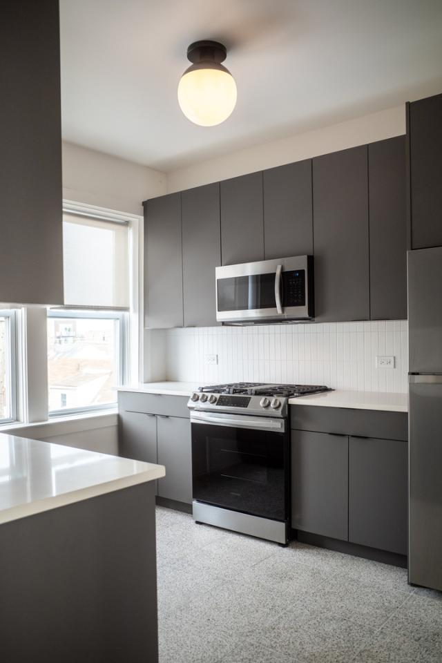 Foto del edificio - 2 bedroom in Chicago IL 60647