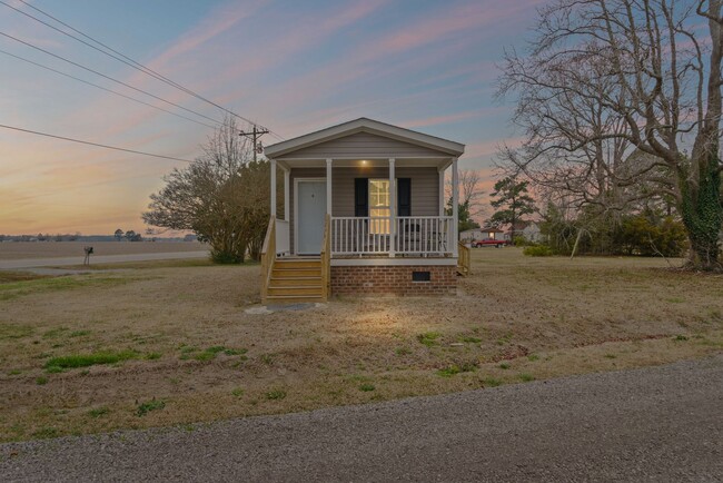 Building Photo - 2446 Peartree Rd