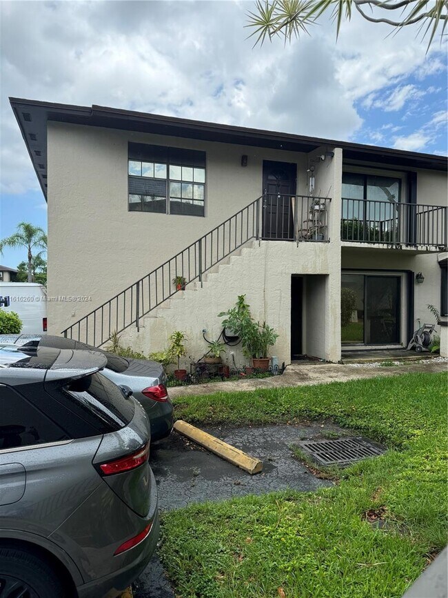 Foto del edificio - 13924 SW 46th Terrace