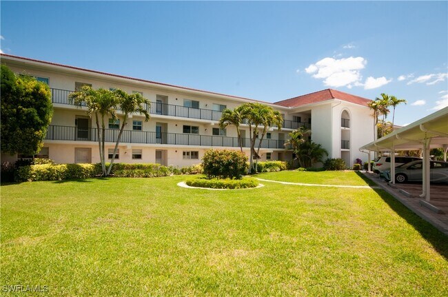 Foto del edificio - 41 High Point Cir S