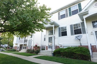 Building Photo - 17457 Sauk Dr