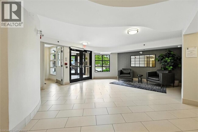 Building Photo - 3070 Rotary Way