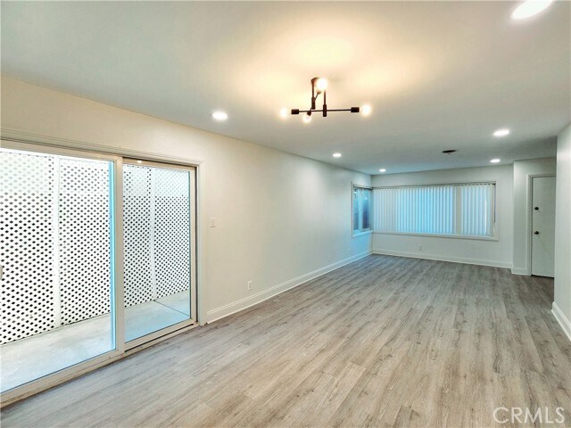 Foto del edificio - 4804 Del Amo Blvd