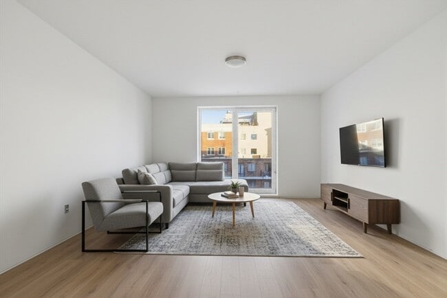 Building Photo - 1035 Commonwealth Ave