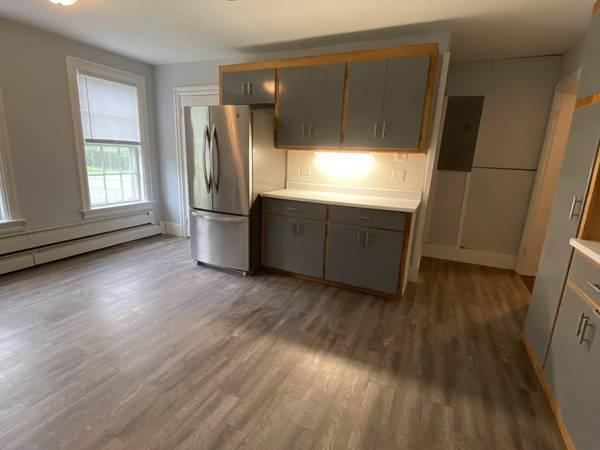Primary Photo - 48 Plank Rd