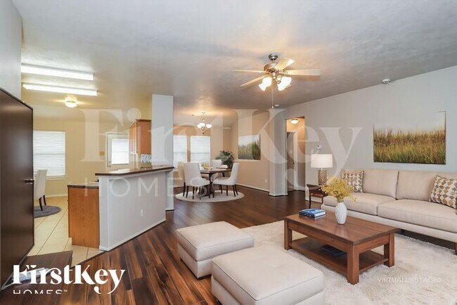 Foto del edificio - 3210 Naples Grove Ln