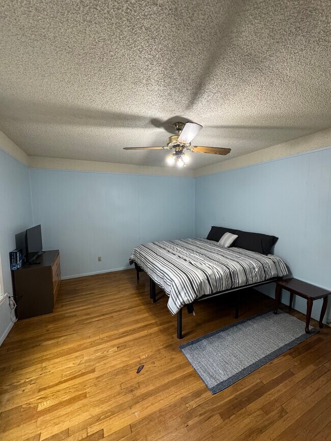 Foto del edificio - 625 Ross Ave