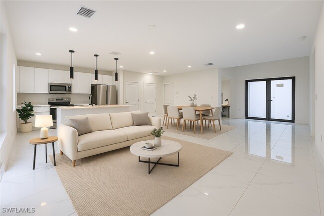 Foto del edificio - 3304 67th St W