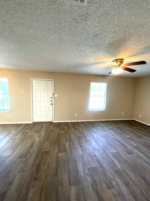 Building Photo - 2632 Colonial Ave
