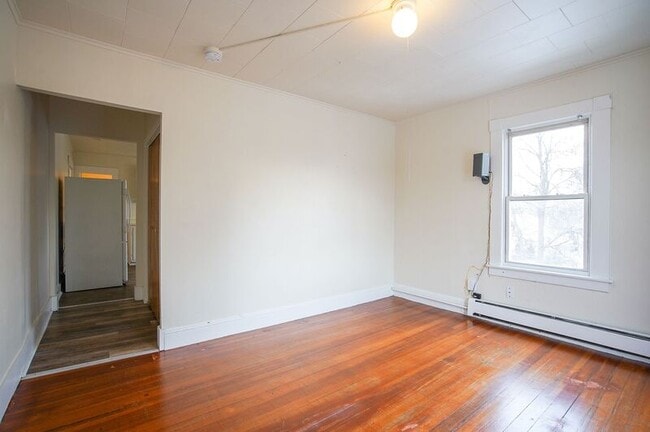 Foto del edificio - 70 Maple St