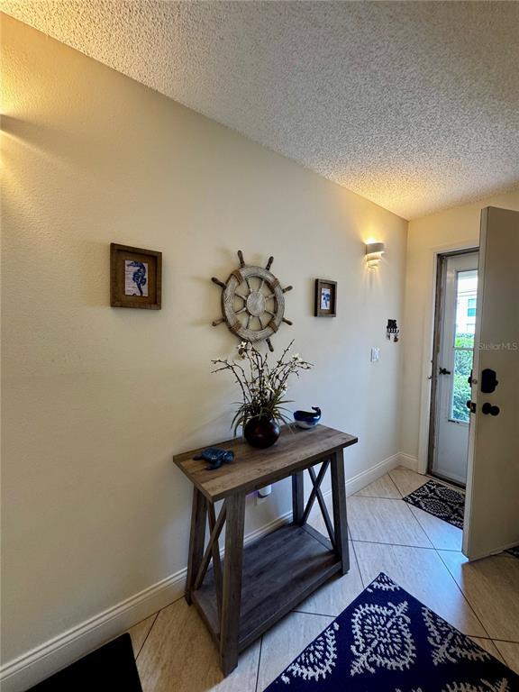 Foto del edificio - 4377 Longmeadow