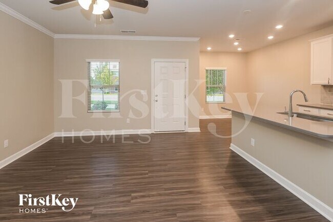 Foto del edificio - 11939 Hambright Rd