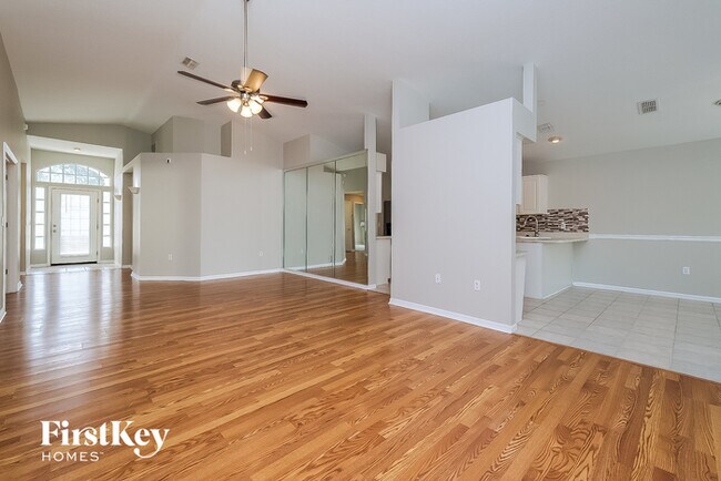 Building Photo - 11009 Millbury Ct
