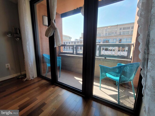 Foto del edificio - 631 D St NW
