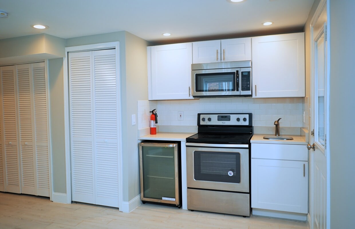Photo - 1712 Fort Davis St SE