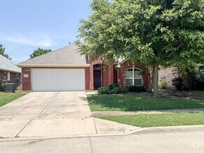Building Photo - 2117 Michelle Creek Dr