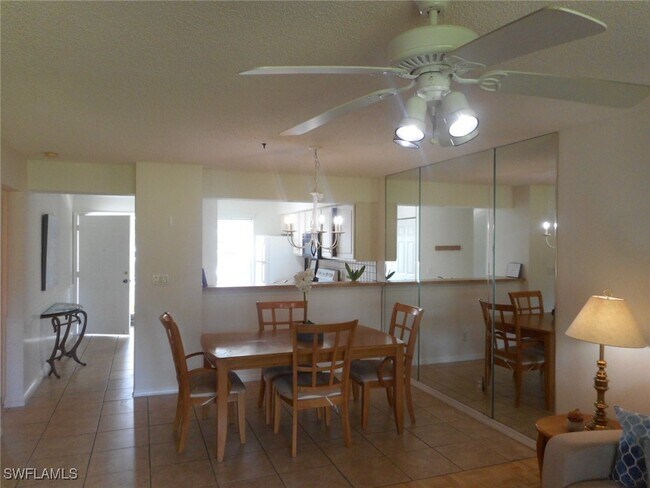 Foto del edificio - 259 Quail Forest Blvd