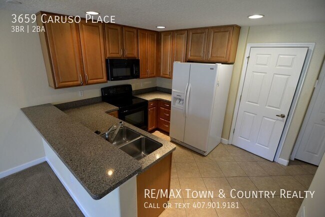Foto del edificio - Oviedo Townhome for Rent in Hawthorne Glen