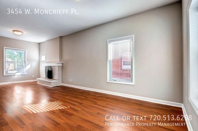 Foto del edificio - 3454 W Moncrieff Pl
