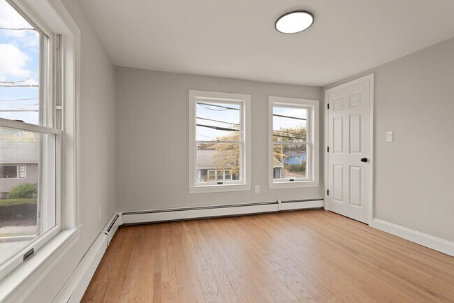 Building Photo - 138 N Union St