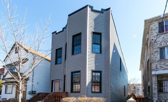 Building Photo - 249 Wyona St