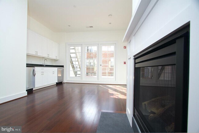 Foto del edificio - 2160-2162 California St NW