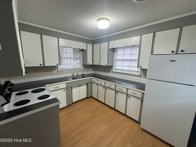 Foto del edificio - 311 N Atlantic Ave