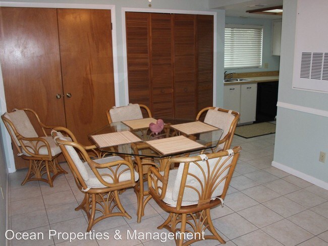 Building Photo - 4327 Sea Mist Dr
