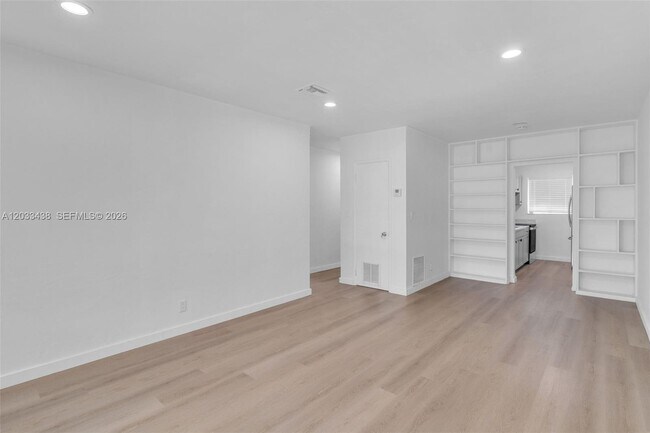 Foto del edificio - 401 SW 25th Ave