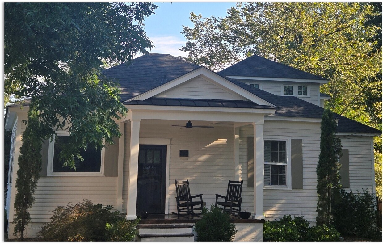 Primary Photo - 1579 Vesta Ave