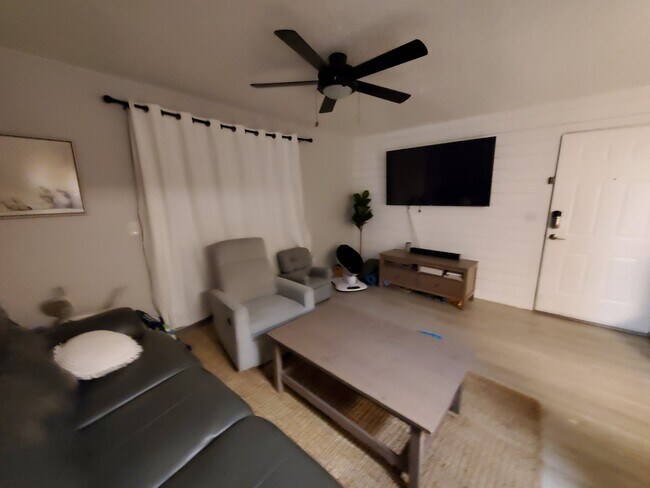 Foto del edificio - 1258 W 1480 N St
