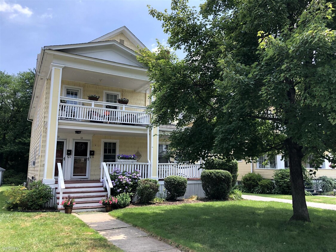 Primary Photo - 112 Maplewood Ave